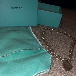 Return to Tiffany  heart tag necklace (authentic)